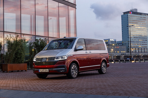 Volkswagen Multivan – legendarny model idealny na rodzinny wyjazd